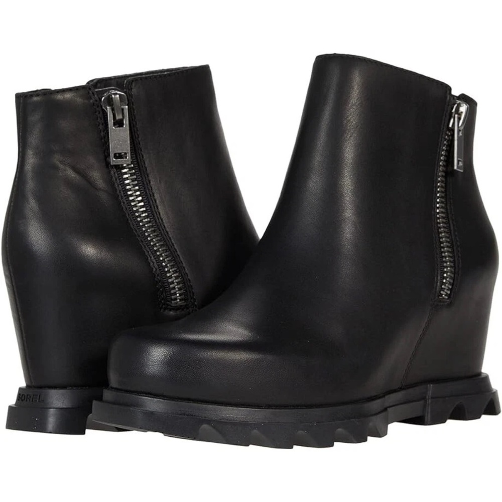 SOREL Black Ankle Boots also come with box! I have No owner ship to these boots!
